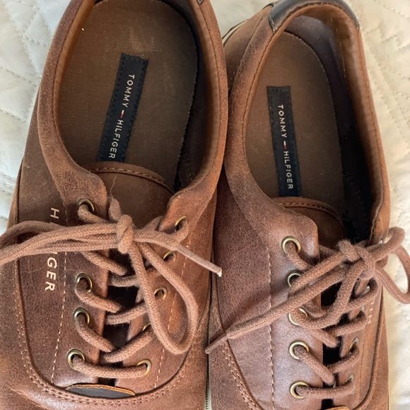 Tommy Hilfiger Brown Boat Shoes - Picture 3 of 9